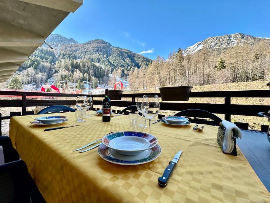 Panoramica Terrazza Sulle Piste Sciistiche Gressoney-Saint-Jean Extérieur photo